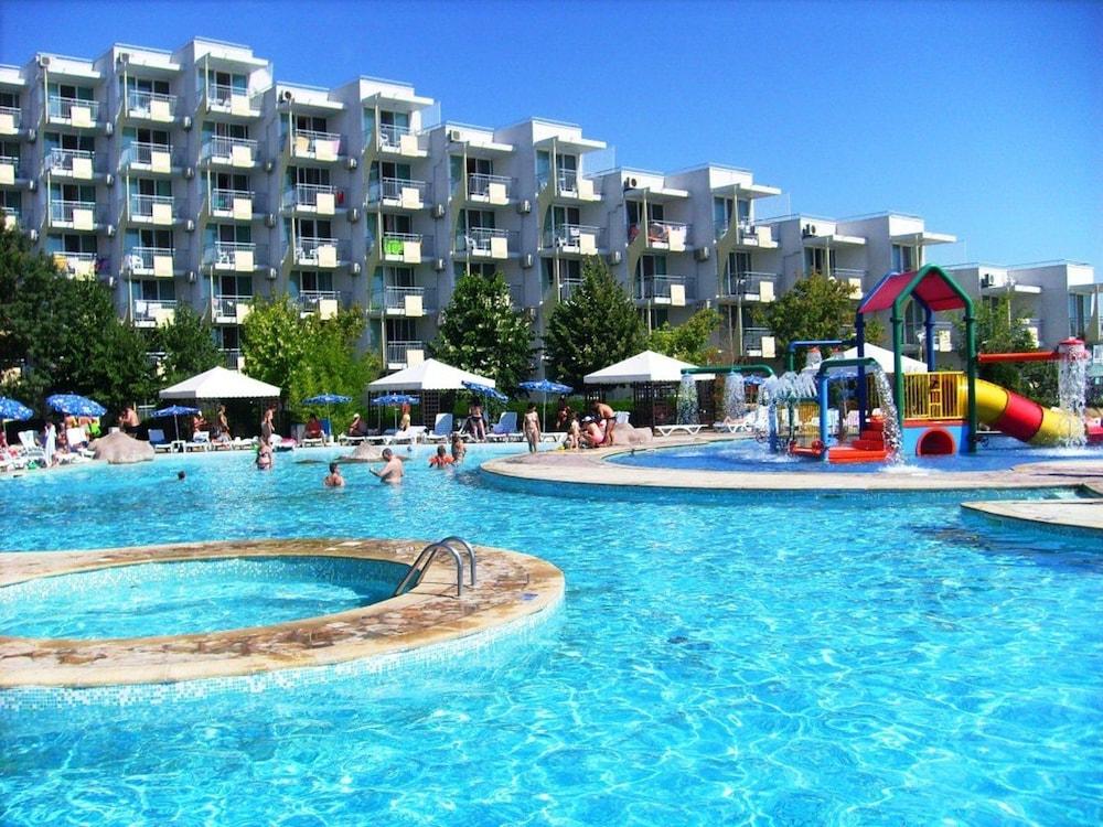 Hotel Laguna Garden Albena Exterior photo