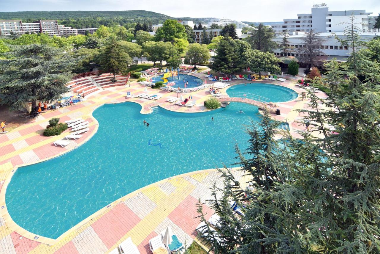 Hotel Laguna Garden Albena Exterior photo