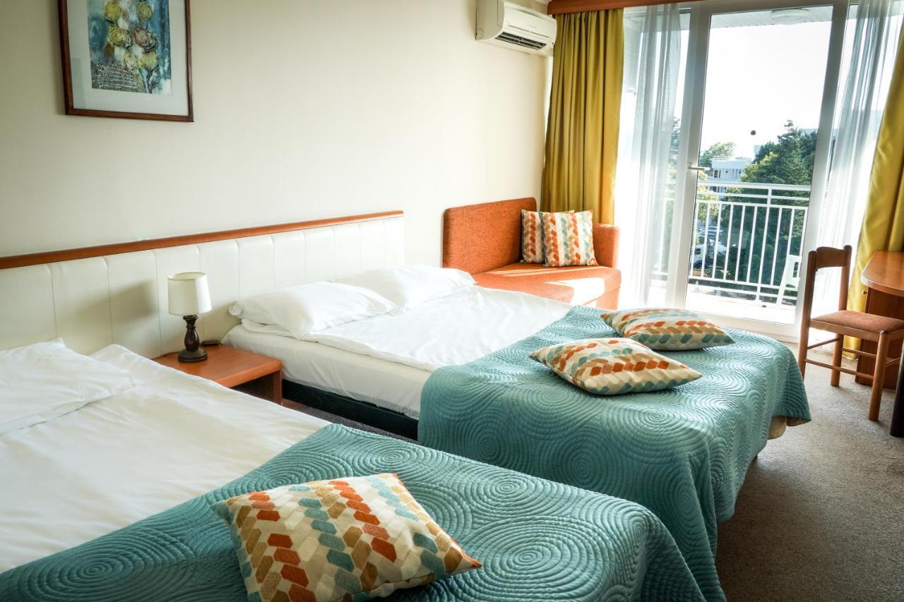 Hotel Laguna Garden Albena Exterior photo