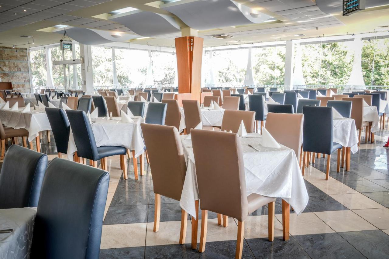 Hotel Laguna Garden Albena Exterior photo