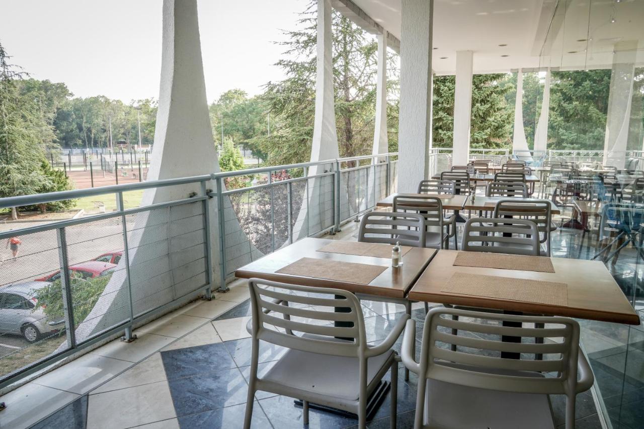 Hotel Laguna Garden Albena Exterior photo