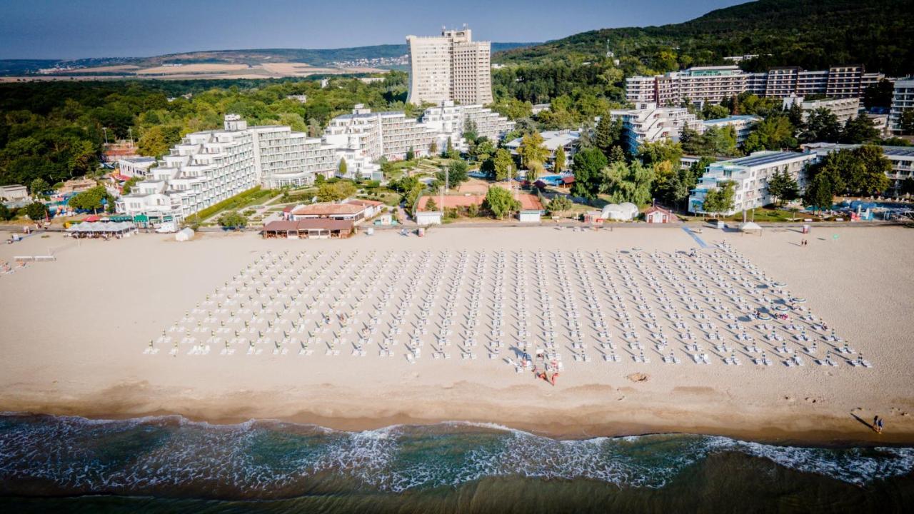 Hotel Laguna Garden Albena Exterior photo