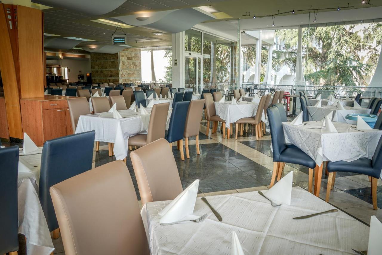 Hotel Laguna Garden Albena Exterior photo