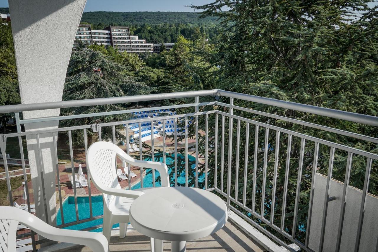 Hotel Laguna Garden Albena Exterior photo