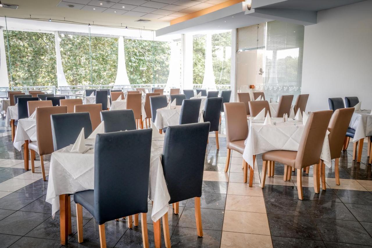 Hotel Laguna Garden Albena Exterior photo
