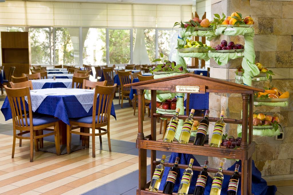 Hotel Laguna Garden Albena Exterior photo