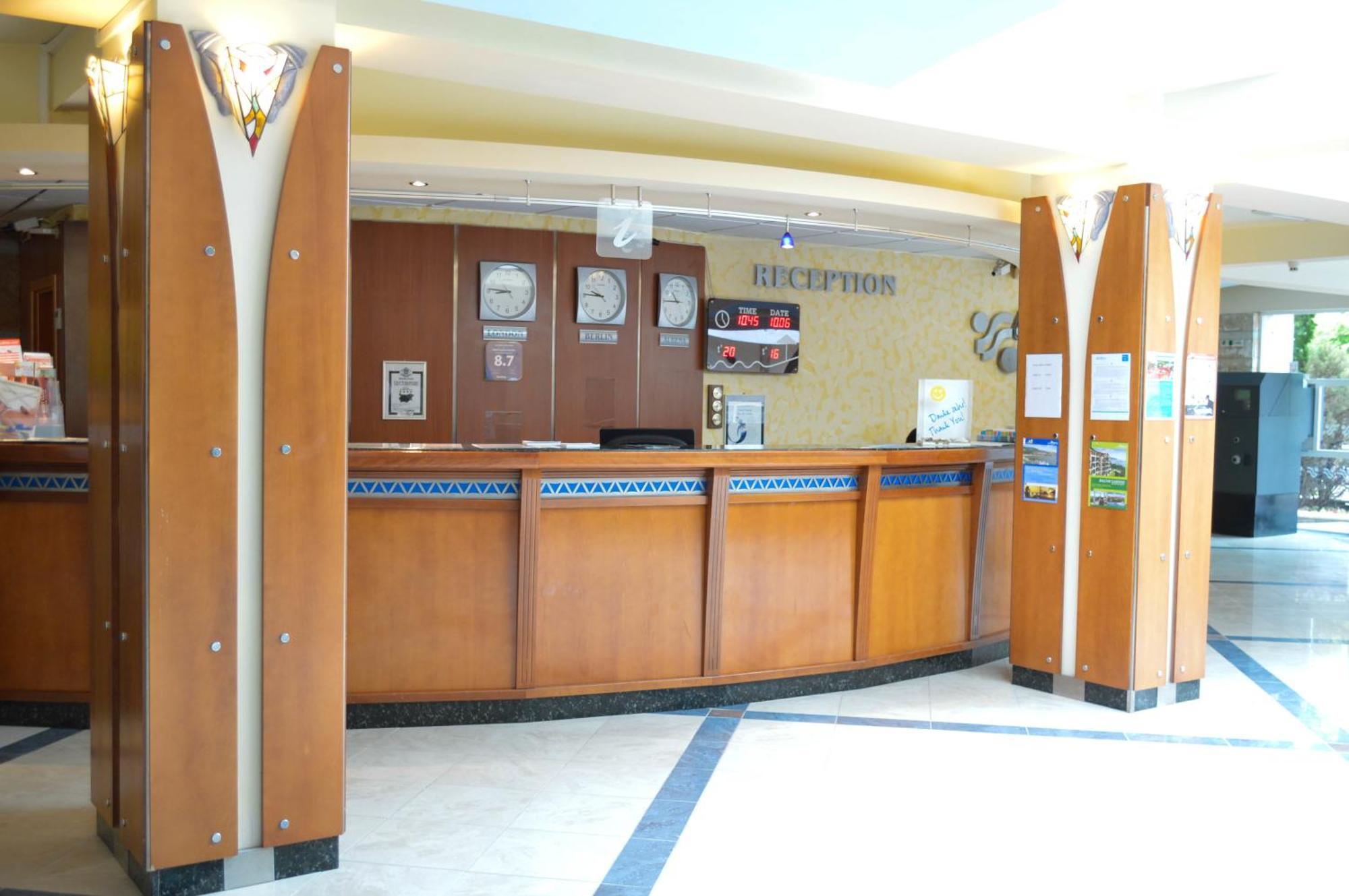 Hotel Laguna Garden Albena Exterior photo