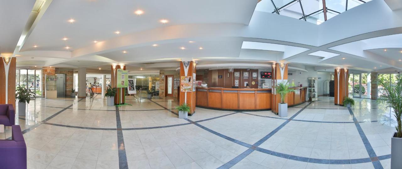 Hotel Laguna Garden Albena Exterior photo